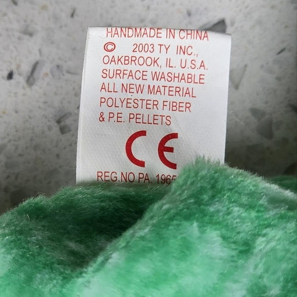 Ty - Killarny- Green Bear Plush Toy - Picture 4 of 4